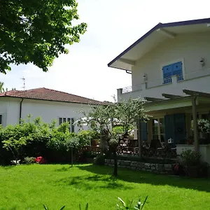  Bed & Breakfast Casa Grischuna