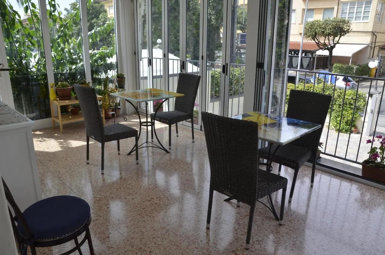Affittacamere La Zattera Lido di Camaiore 0*,  Italien