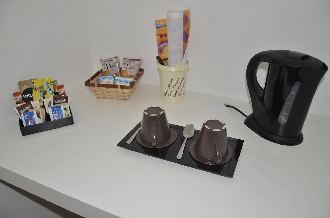 Guest house Affittacamere La Zattera Lido di Camaiore Italy